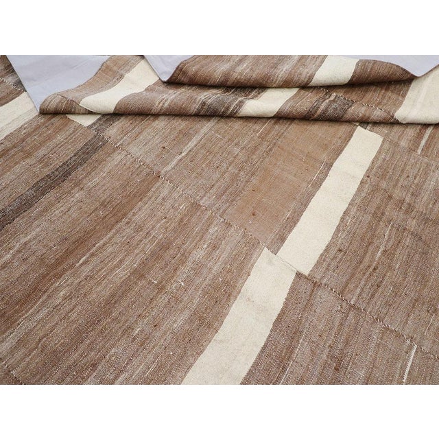 Taupe Galerie Shabab Collection Mid-20th Century Turkish Flatweave Kilim Carpet For Sale - Image 8 of 8