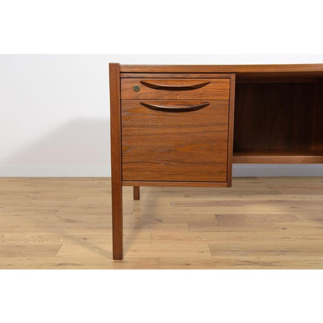 Mid-Century Walnut Desk by Jens Risom for Jens Risom Design, 1960s For Sale - Image 10 of 18