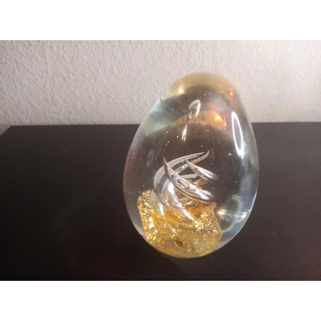 Contemporary 1960s Dynasty Gallery Heirloom Collectible Art Glass Paper Weight For Sale - Image 3 of 5