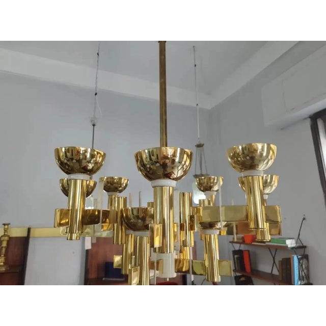1960s Mid-Century Modern Brass and White Painted Metal Chandelier For Sale - Image 10 of 11