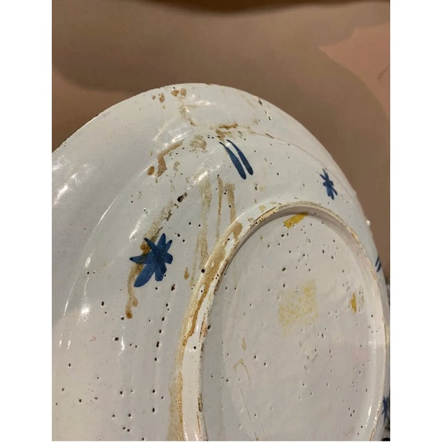 Antique White 18th Century English Delft Polychrome Charger For Sale - Image 8 of 9