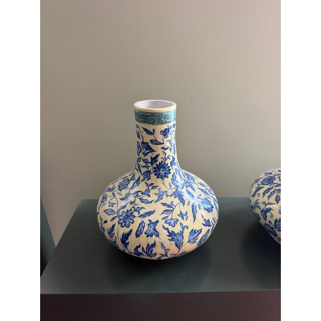 Ceramic Pair of Blue & White Floral Porcelain Vases For Sale - Image 7 of 8