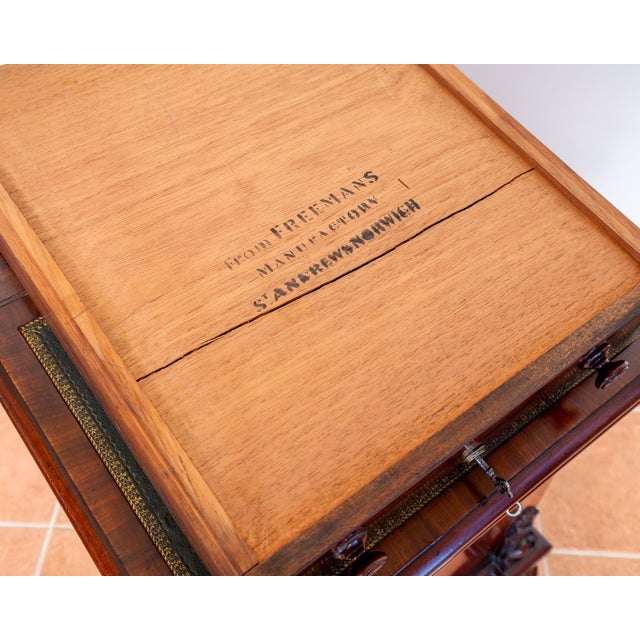 Regency Davenport Desk in Flame Mahogany by William Freeman, 1830s For Sale - Image 6 of 18