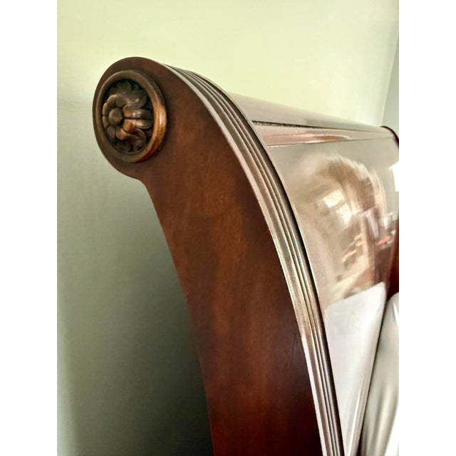 Traditional Vintage Henredon Queen Sleigh Bed Frame - Solid Wood Dark Mahogany For Sale - Image 3 of 7
