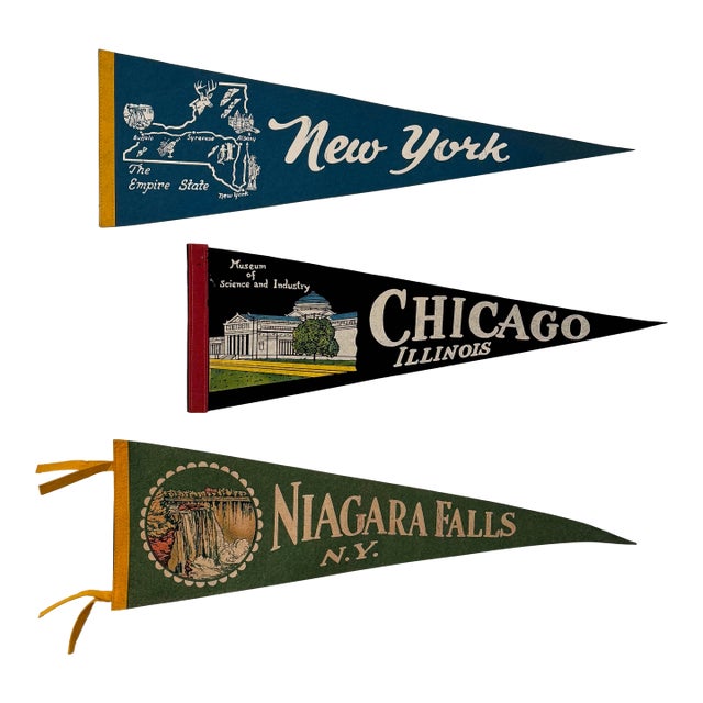 Vintage Americana Felt Flag Pennants New York & Chicago Decorative Objects, Set of 3 For Sale