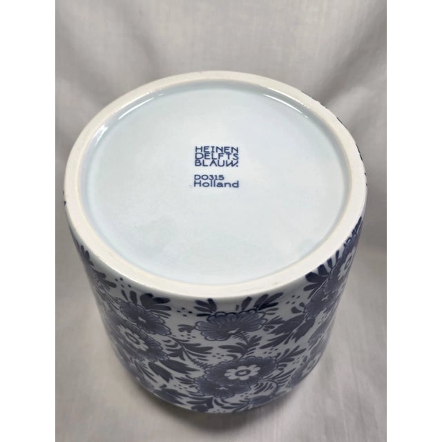 Delft Vintage Heinen Delfts Blauw Tulip Vase For Sale - Image 4 of 8