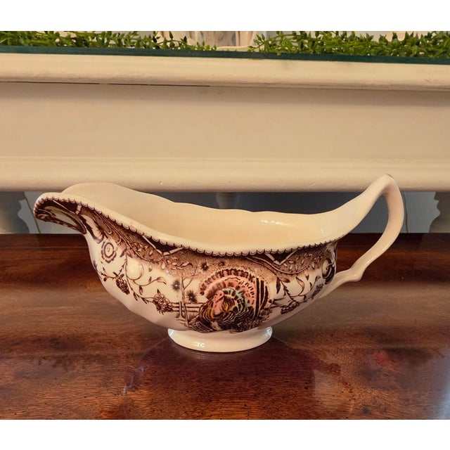 English Vintage Johnson Brothers Gravy Boat and Relish Underplate England 2-Pieces For Sale - Image 3 of 11
