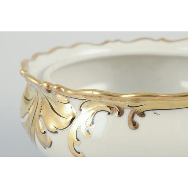 Ceramic Lidded Bowl in Cream Porcelain with Gold Decoration by Friederike for KPM Berlin, 1930s For Sale - Image 7 of 9