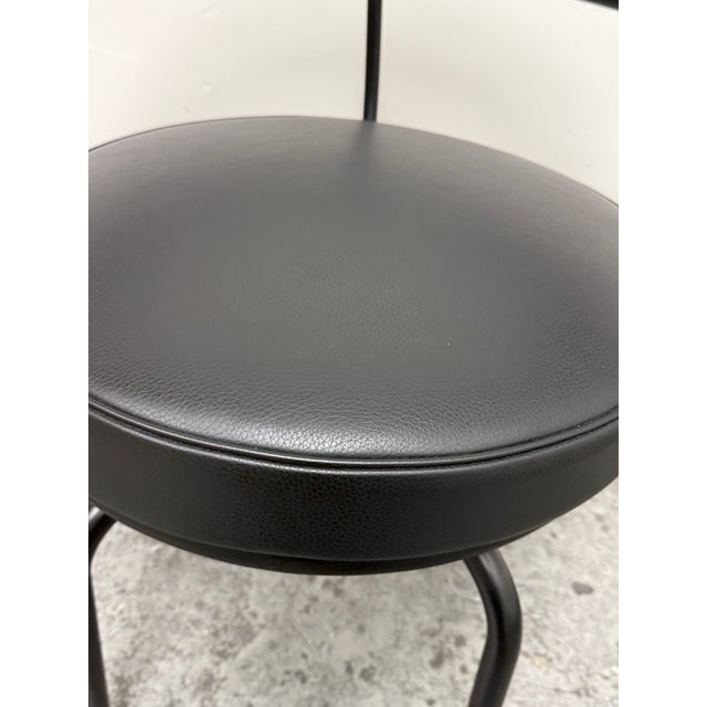 Animal Skin Charlotte Perriand for Cassina Lc7 Swivel Chair For Sale - Image 7 of 12