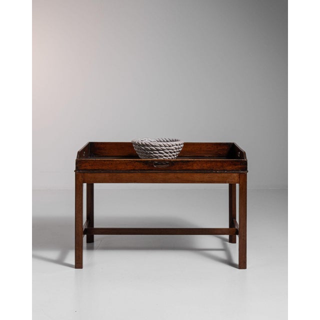 Early 20th Century United Kingdom Rich Mahogany Mahogany Butler'S Tray Table For Sale - Image 9 of 10