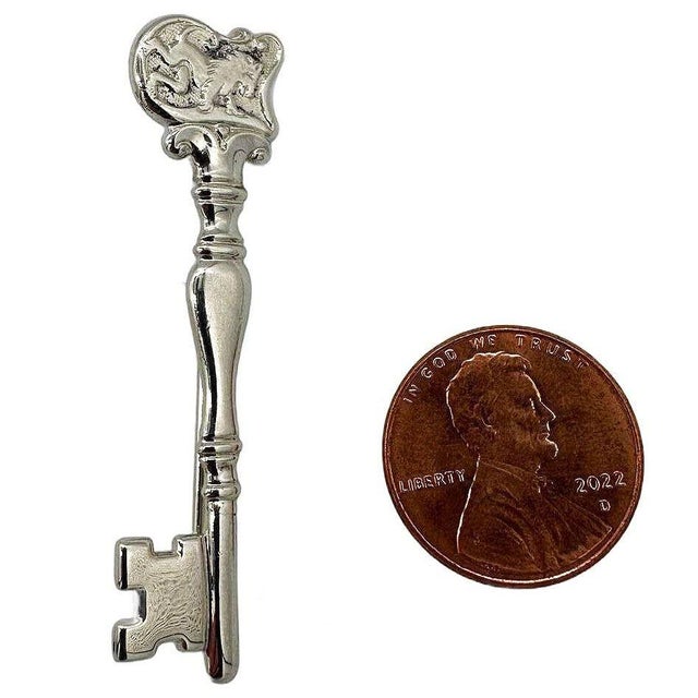 1970s Sterling Silver Rampant Lion Skelton Key Brooch Pin by Towle For Sale - Image 4 of 6