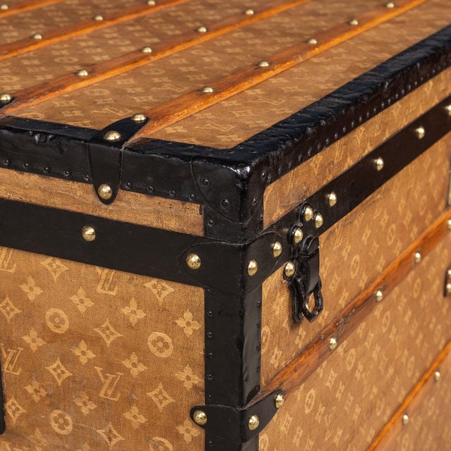 Antique French Malle Haute Trunk in Woven Canvas from Louis Vuitton, 1900 For Sale - Image 15 of 18