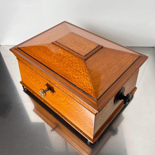 Beautiful restored Historicism Box or small Chest, Floral Ash Veneer from Austria, Vienna Late 19th Century, circa 1880...
