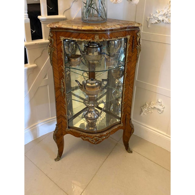 Mid 19th Century Antique French Kingwood Serpentine Corner Display Cabinet with Marble Top and Ormolu Mounts, 1860 For Sale - Image 5 of 12