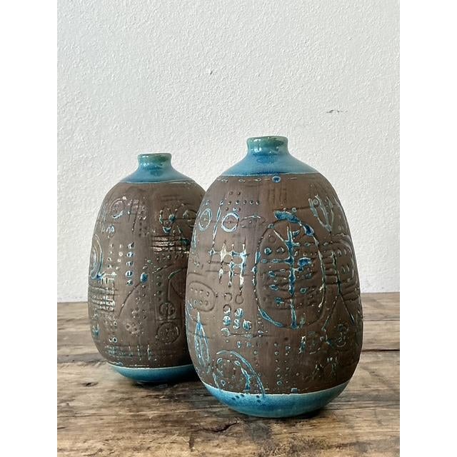 Vintage Glazed Ceramic Scored Vases - A Pair For Sale - Image 4 of 12