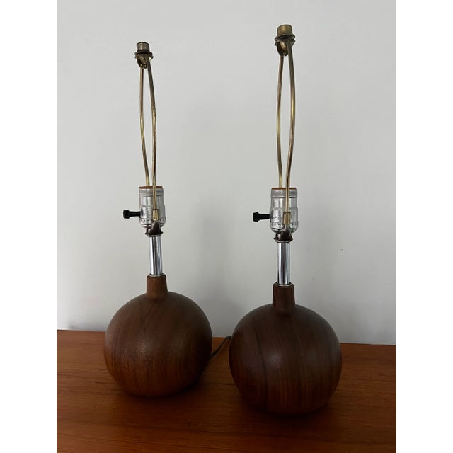 Beautiful pair of wooden lamps with felt bottom. Mid century / Boho look, great condition. One lamp has minor fill in see...