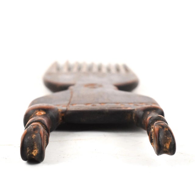 Early 20th Century Early 20th Century Nyamwezi Mwana Hiti Figural Comb Tanzania For Sale - Image 5 of 7