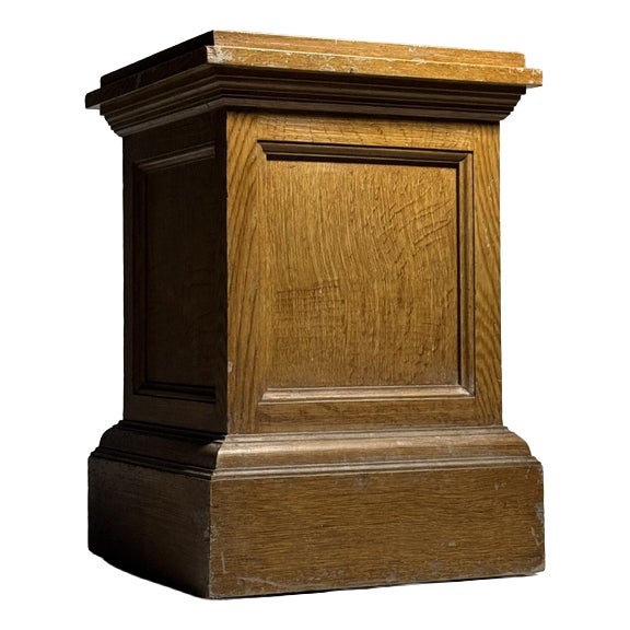 20th Century Classic Wooden Pedestal For Sale