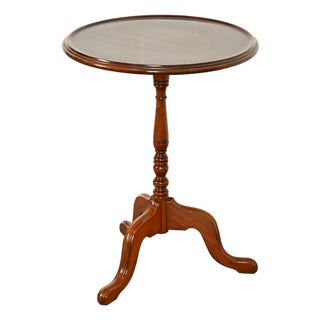 Imperial Furniture Georgian Mahogany Pedestal Tea Table or Occasional Side Table, Circa 1930s For Sale