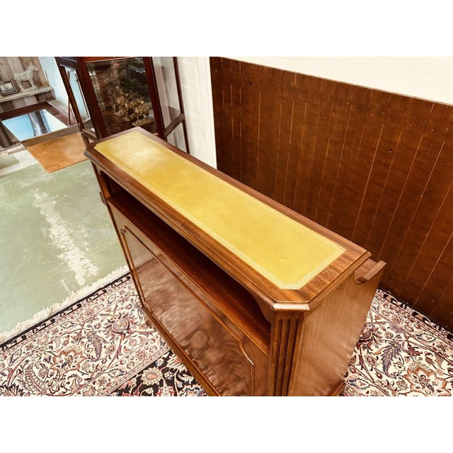 Vintage English Bar with Bar Stools, Set of 4 For Sale - Image 18 of 18