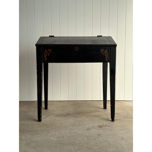 Early 19th Century Antique American Folk Art Painted Slant-Front Desk For Sale - Image 13 of 18