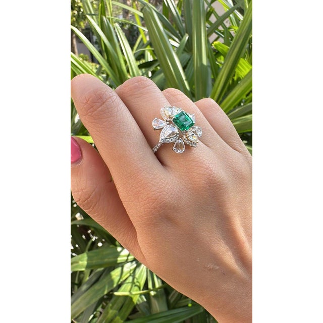 Set in 18k Gold, 1.52 Carats Zambian Emerald & Rose Cut Diamonds Engagement Ring, Us Size 6 For Sale - Image 11 of 13