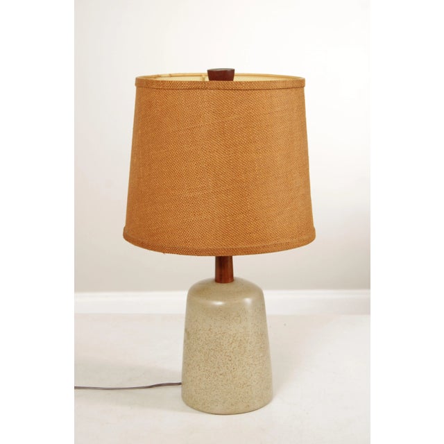 Mid 20th Century Jane and Gordon Martz Mid Century Modern Glazed Stoneware Table Lamp For Sale - Image 5 of 12