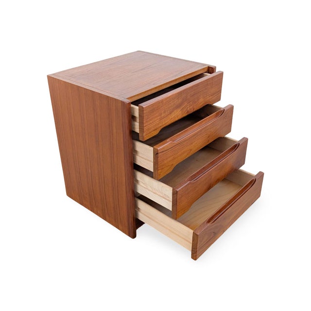 Mid-Century Modern Teak Chest of Drawers by E.W. Bach For Sale - Image 5 of 10
