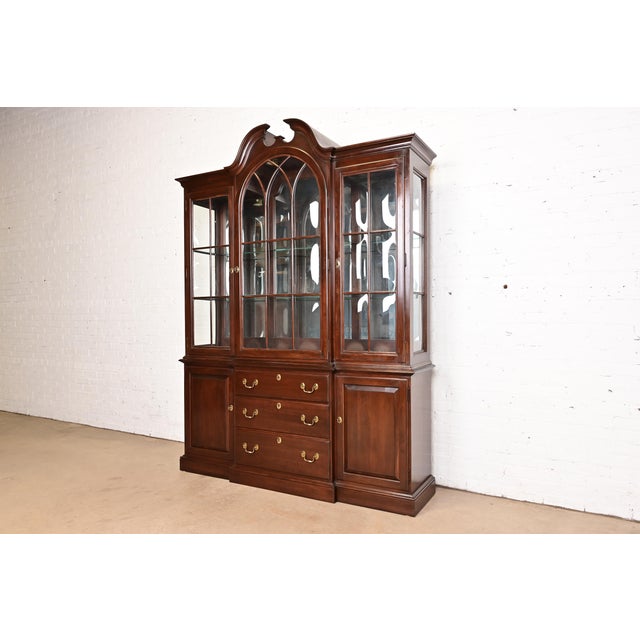 English Ethan Allen Georgian Solid Cherry Wood Breakfront Bookcase Cabinet For Sale - Image 3 of 13