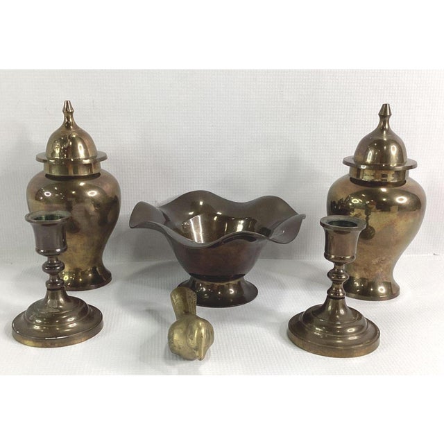 1970s Small Vintage Brass Ginger Jar Pair – Hollywood Regency Mantel Decor For Sale - Image 5 of 5
