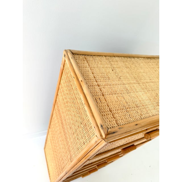 Vintage Rattan Wicker 6-Drawer Dresser, 1960s, in Flawless conditions. Designed 1960 to 1969