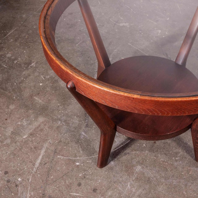 Round Dark Oak Side Table by Kozelka & Kropacek for Interieur Praha, 1950s For Sale - Image 6 of 8