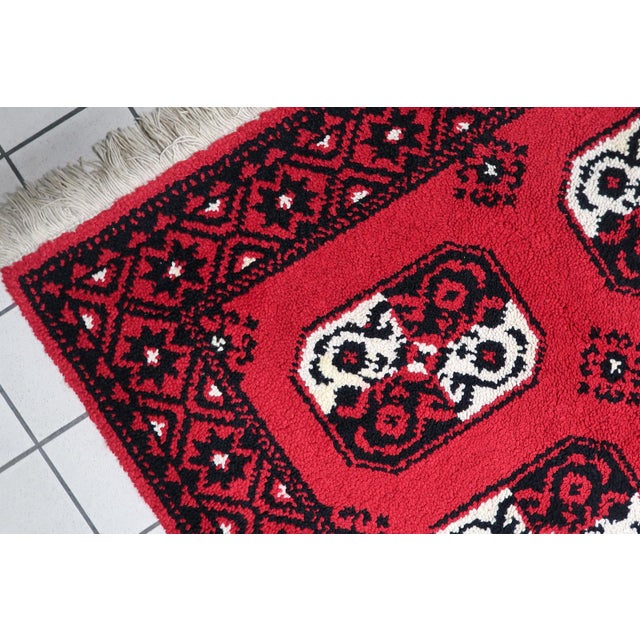 Mid-Century French Savonnerie Rug 4.9' X 7.7' 1950s For Sale - Image 12 of 12