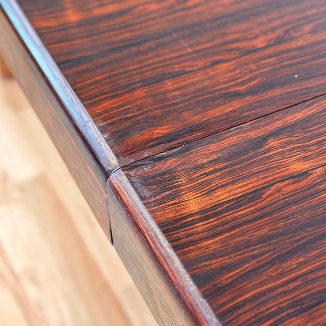 Round Dining Table in Santos, 1950s For Sale - Image 5 of 11