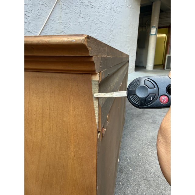 Vintage Broyhill Premier Division 9-Drawer Dresser With Brass Handle For Sale - Image 12 of 17