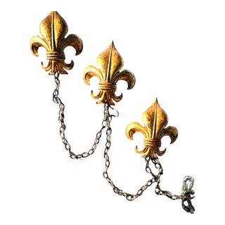 Vintage Gilt Metal Fleur De Lys Sconces Light Fixture – Hollywood Regency Salvador Italy For Sale