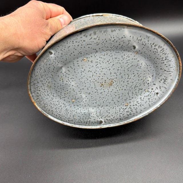 A Rare Antique Gray Agateware Oval Lunch Pail With Agate Lid, Circa 1900 For Sale - Image 9 of 12