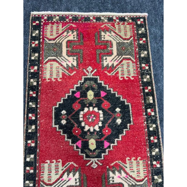 Turkish Yastik Rug 1'7" x 2'10" For Sale - Image 4 of 5