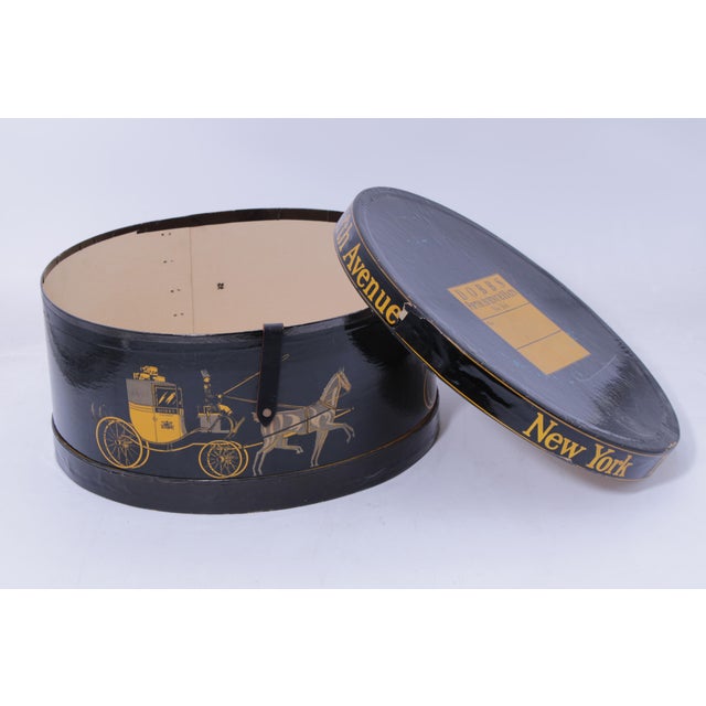 Set of 3 Vintage Hat Boxes Oval & Round by Dobbs For Sale In Philadelphia - Image 6 of 14