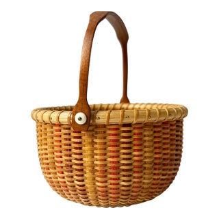 Vintage Signed Nantucket Lightship Basket – Handcrafted With Bone Handle & Geometric Pattern For Sale
