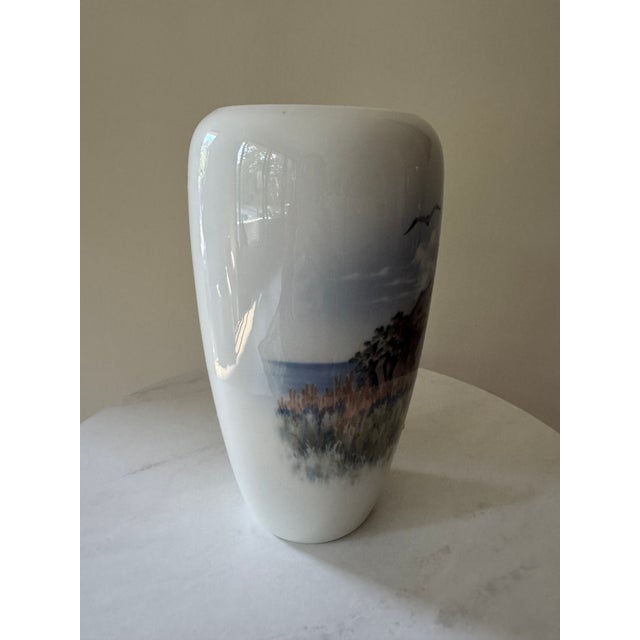 Coastal Royal Copenhagen Porcelain Vase — Coastal Cliffs & Seagulls Landscape, Model 2694 — First Quality For Sale - Image 3 of 7