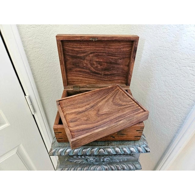 1980s Rosewood Vanity Box With Brass Inlay W/ Keys. For Sale In Los Angeles - Image 6 of 6