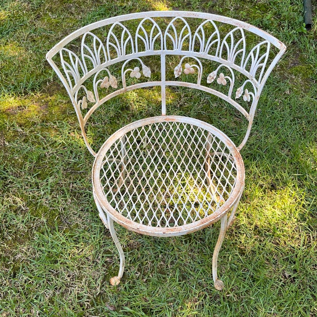 Russell Woodard Style Mid-Century Classic Parisian Patio Set, 5 Pieces For Sale - Image 6 of 12