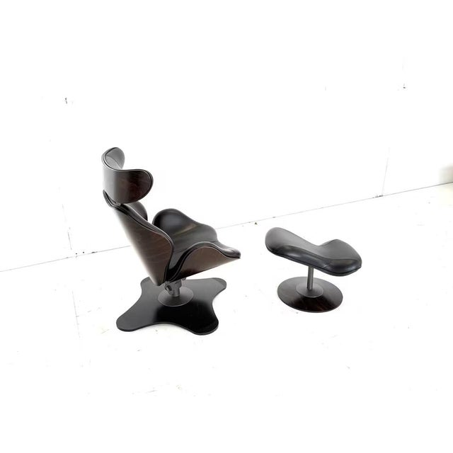 Manufacturer: Stokke Varier Designer: Toshiyuki Kita Model: Tok Upholstery: Nappa leather Color: Black Dimensions:...