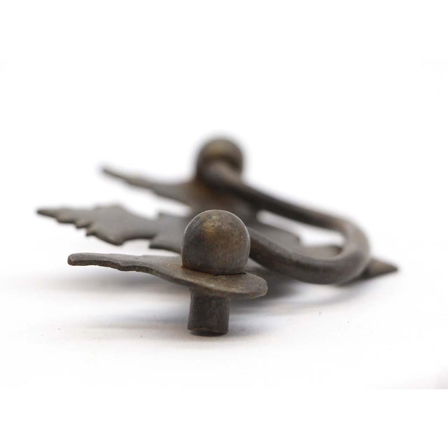 Mid 20th Century Set of 5 Vintage Chippendale Steel Bail Dresser Drawer Pulls For Sale - Image 5 of 6
