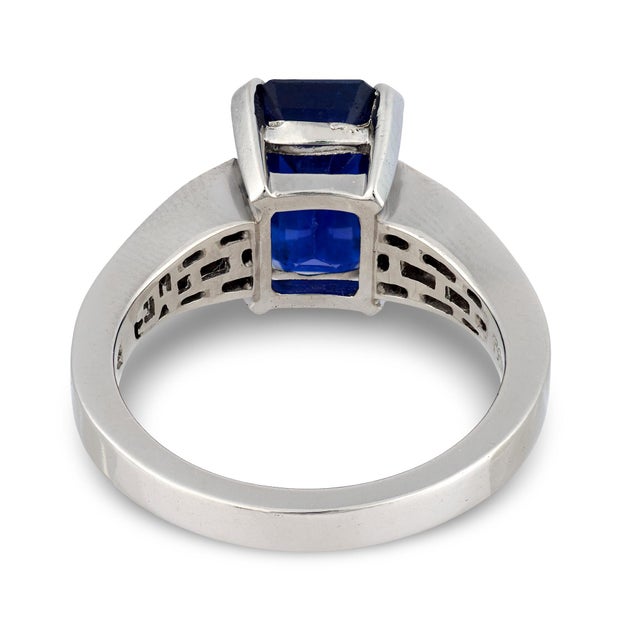 Vintage Gia 4.66 Carat Ceylon Sapphire Diamond Platinum Ring, Size 7 For Sale In Los Angeles - Image 6 of 7