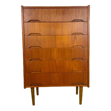 Mid-Century Scandinavian Danish Teak Chest of Drawers, 1960s For Sale