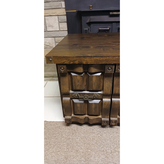 1980s Mid-Century Modern Carved Wood Cabinet With Brass Accents For Sale - Image 9 of 12