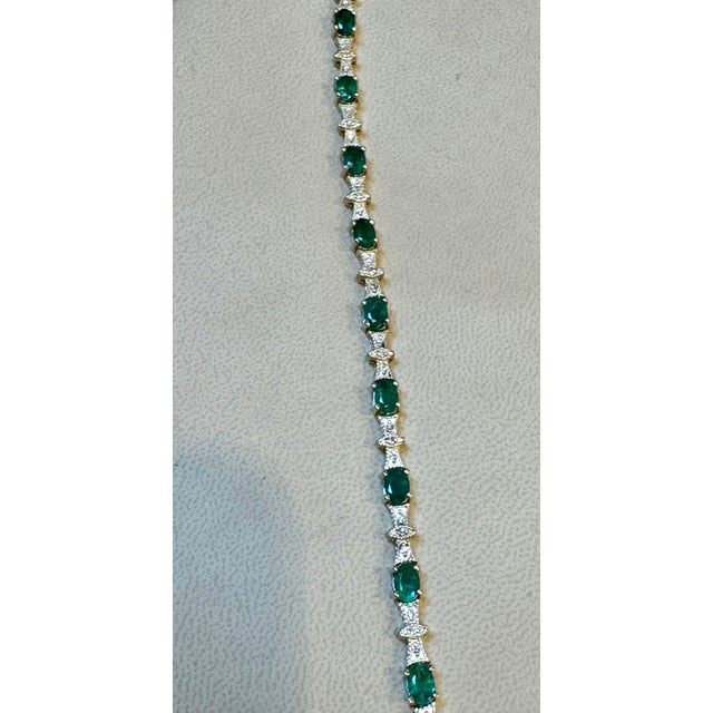 5 Carat Emerald Tennis Bracelet 14 Karat Yellow Gold, 6.5 Inch For Sale - Image 9 of 18