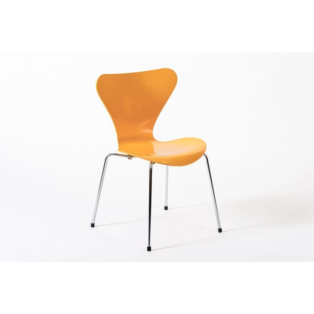 Wood Danish Modern Dining Chairs Series 7 by Arne Jacobsen for Fritz Hansen For Sale - Image 7 of 11